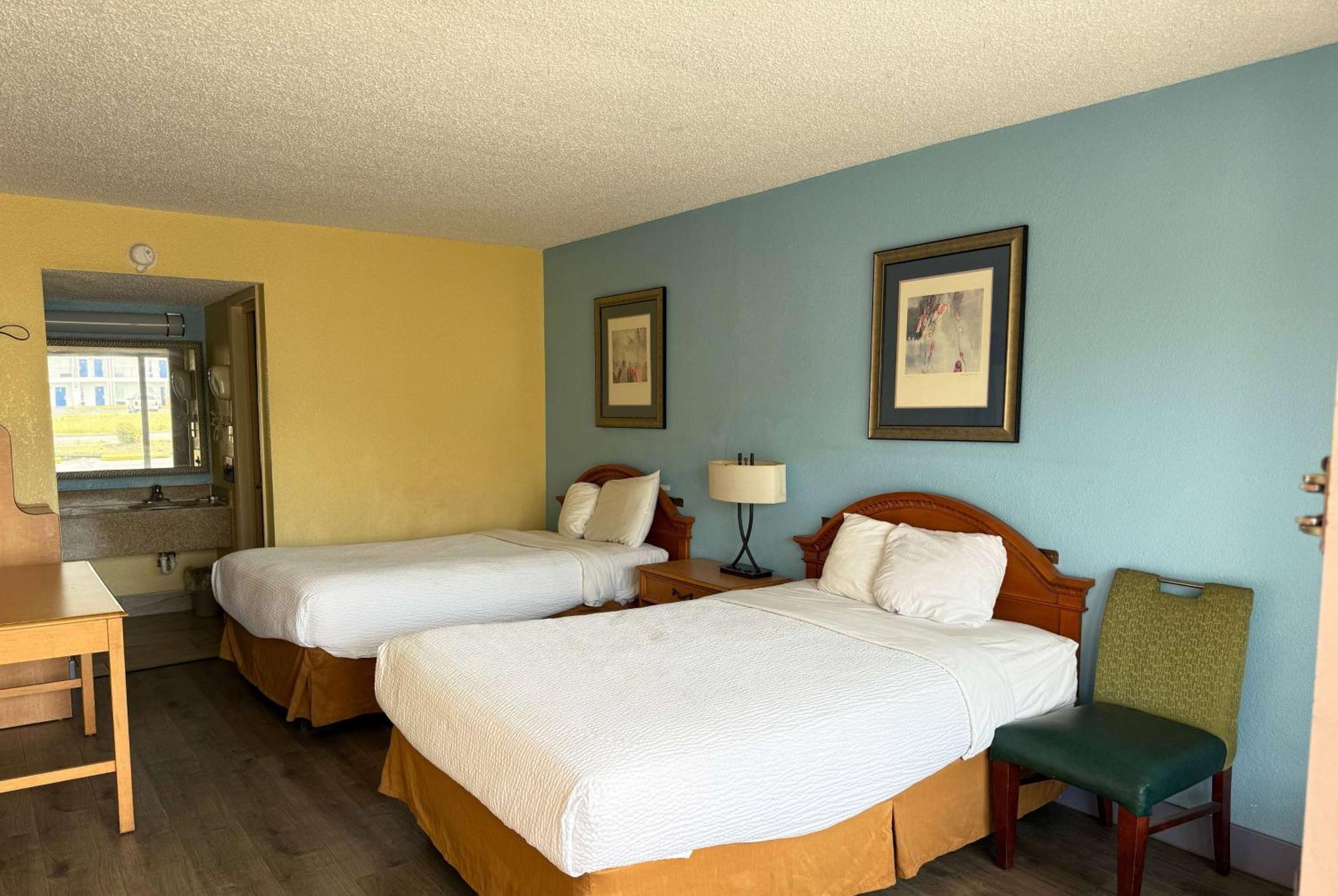 Days Inn By Wyndham Ruther Glen Kings Dominion Area Экстерьер фото