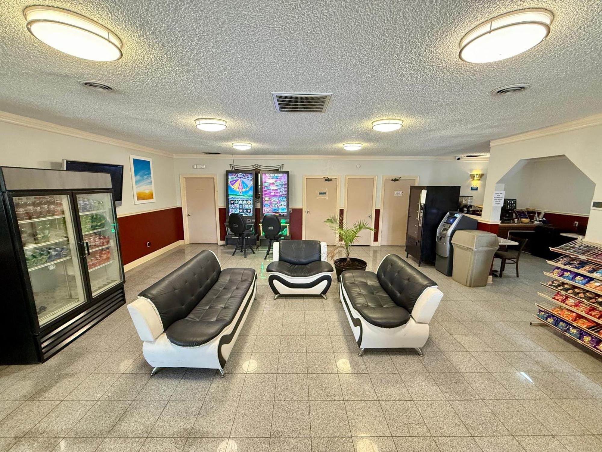 Days Inn By Wyndham Ruther Glen Kings Dominion Area Экстерьер фото