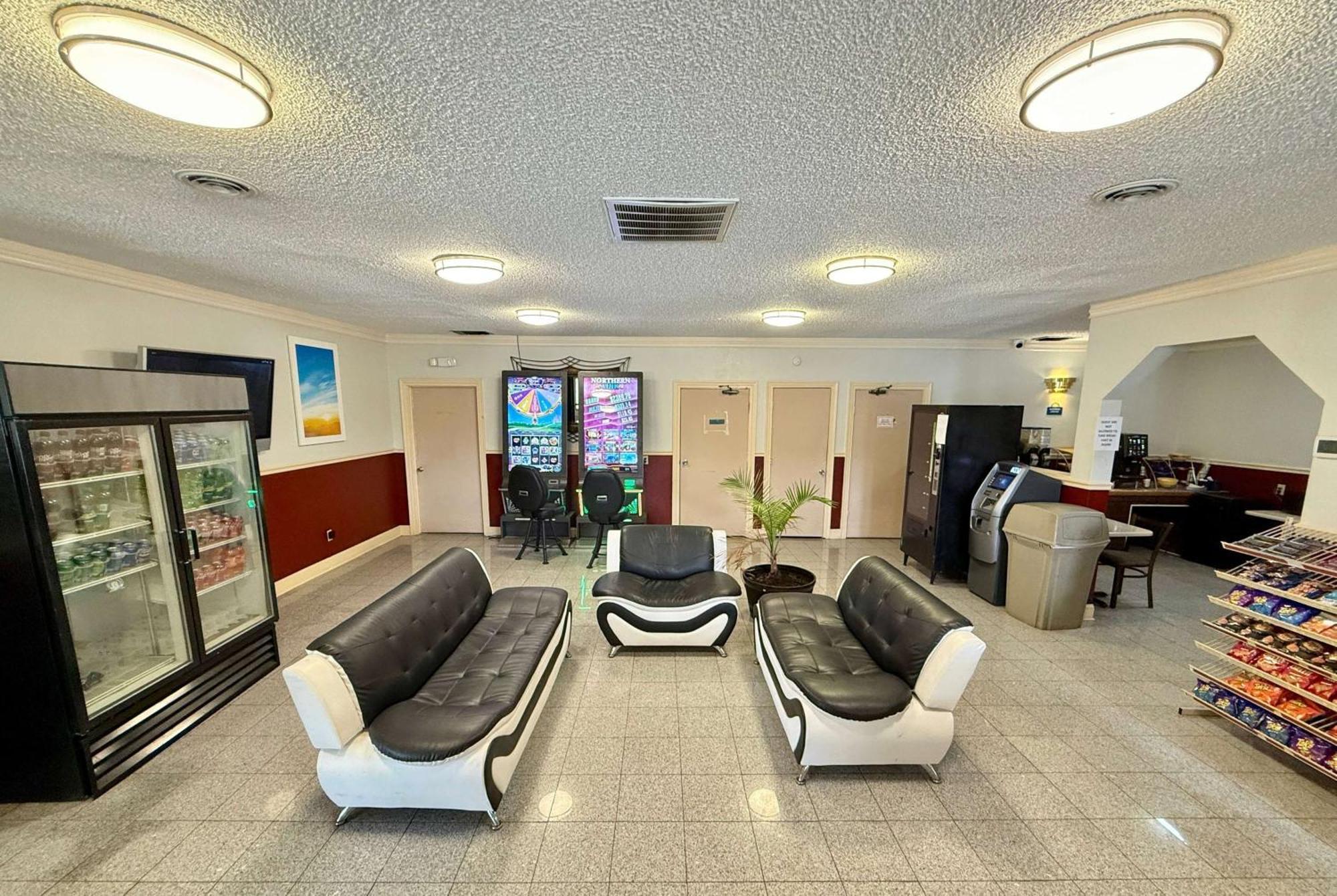 Days Inn By Wyndham Ruther Glen Kings Dominion Area Экстерьер фото